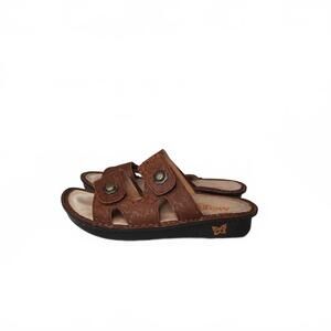 Alegria Violette Leather Slide Sandals in Delicute Tawny, Size 39